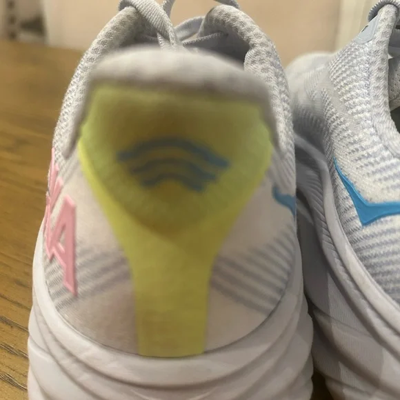 Women’s Hoka Clifton 9 running shoes - Picture 7 of 10